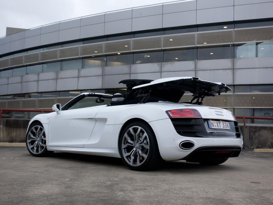  Audi R8 V10 Spyder 2010 года  (AU) (фото 6 из 9)